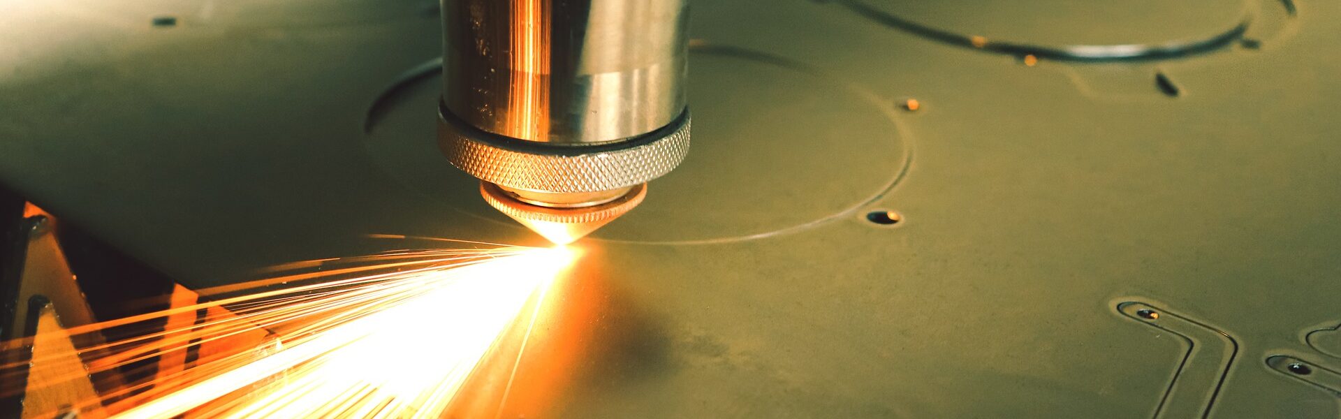 laser-machine-4250794_1920